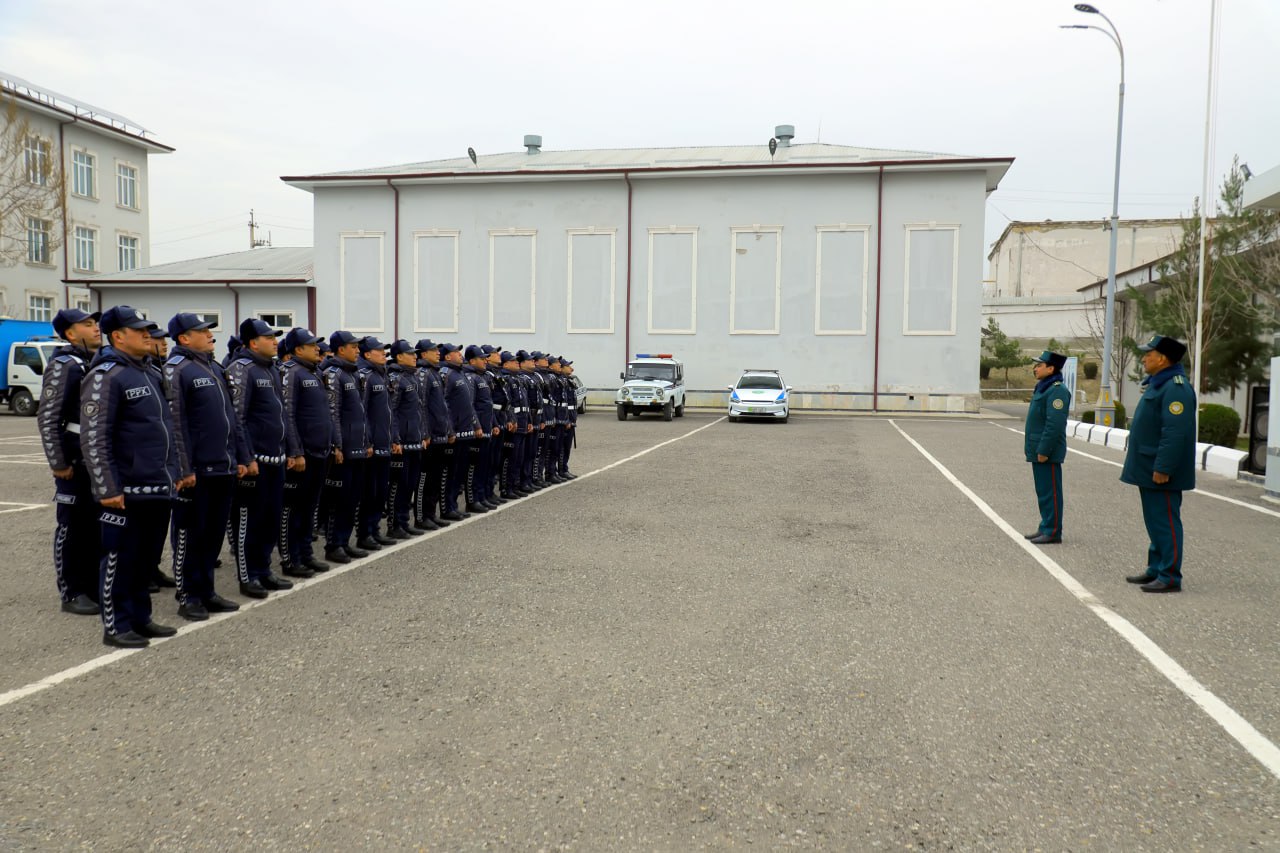 Andijon viloyat IIB JXX Jamoat tartibini saqlash boshqarmasi  xodimlari bilan navbatdagi s…