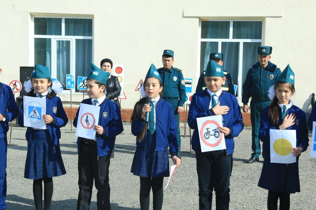 Asaka tumanida “Yo‘l qoidasi- umr foydasi” shiori ostida “Yashil chiroq” ko‘rik-tanlovi bo…