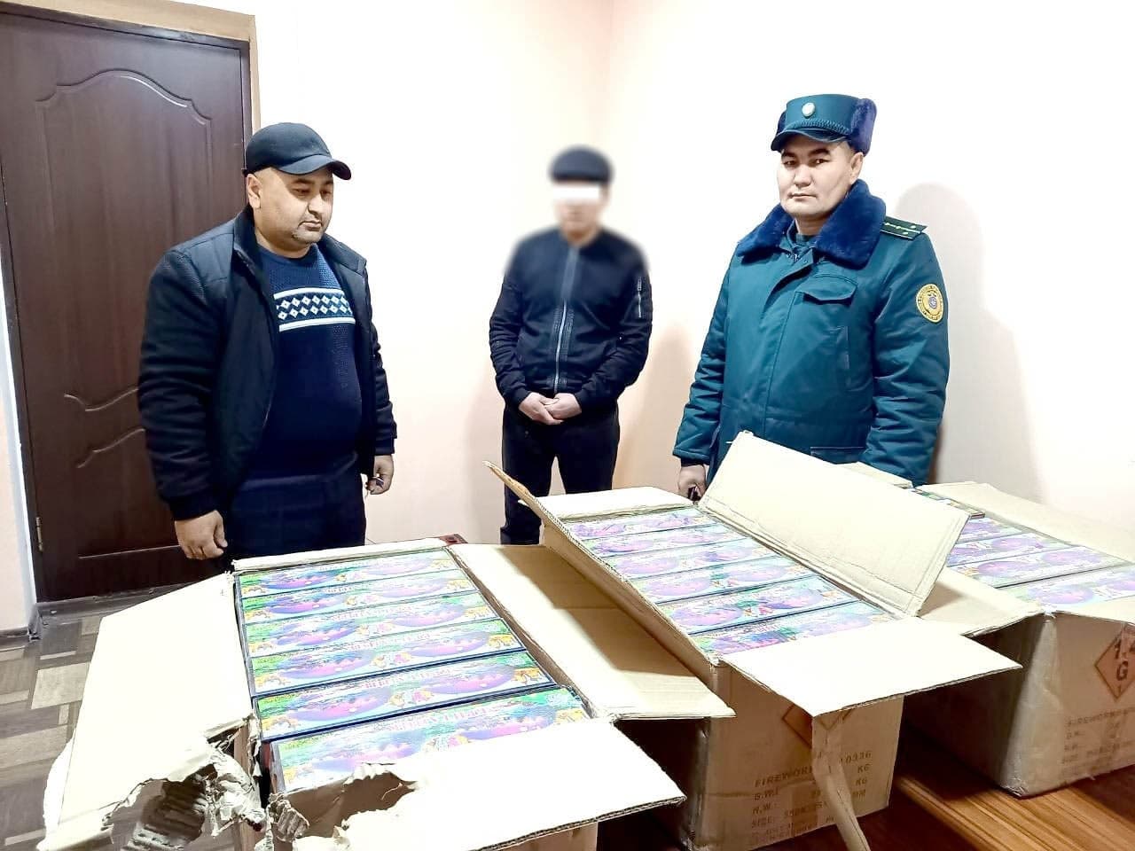 Shahrixon tumani IIB hamda davlat soliq inspeksiyasi xodimlari  hamkorligida pirotexnika v…