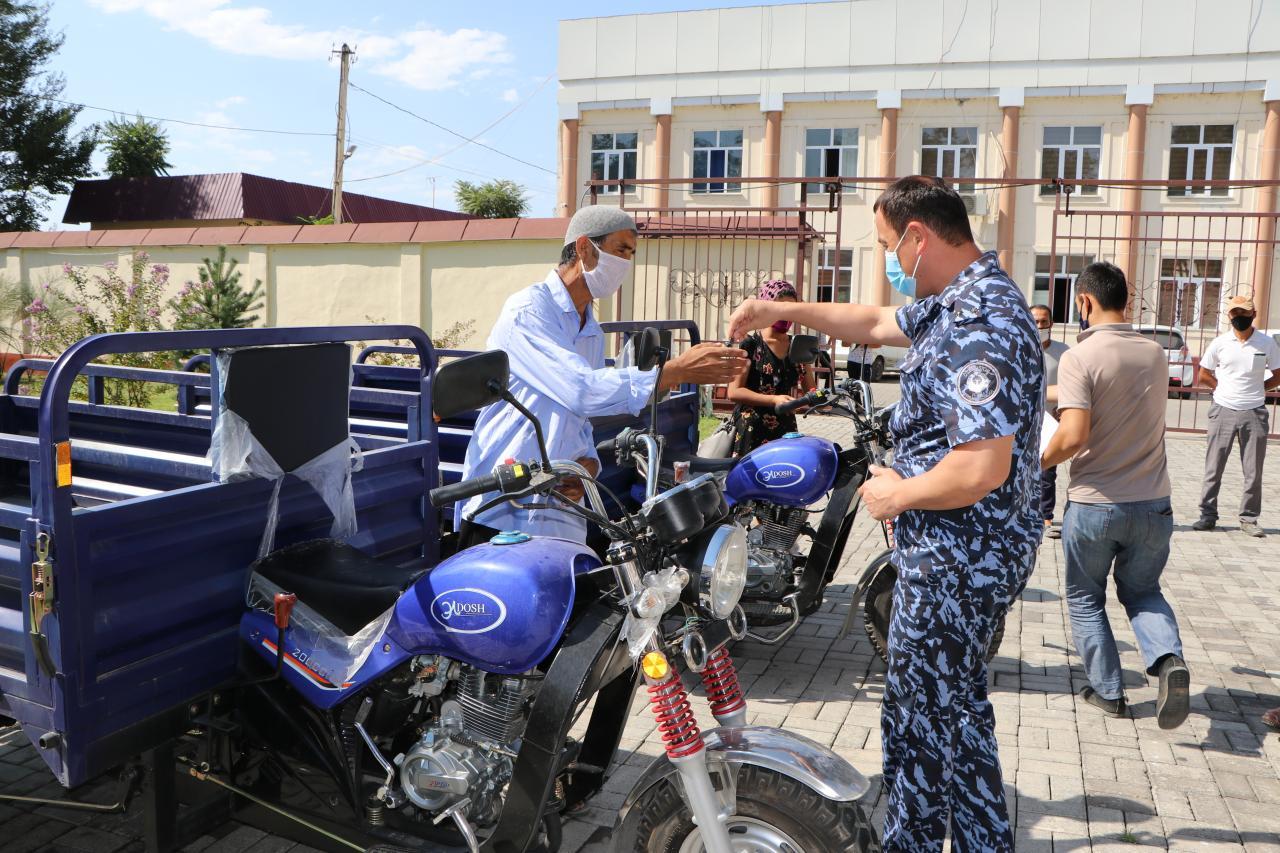 Paxtaobod tumani 3-sektor hududidagi ehtiyojmand aholi vakillariga mototransport vositalar…